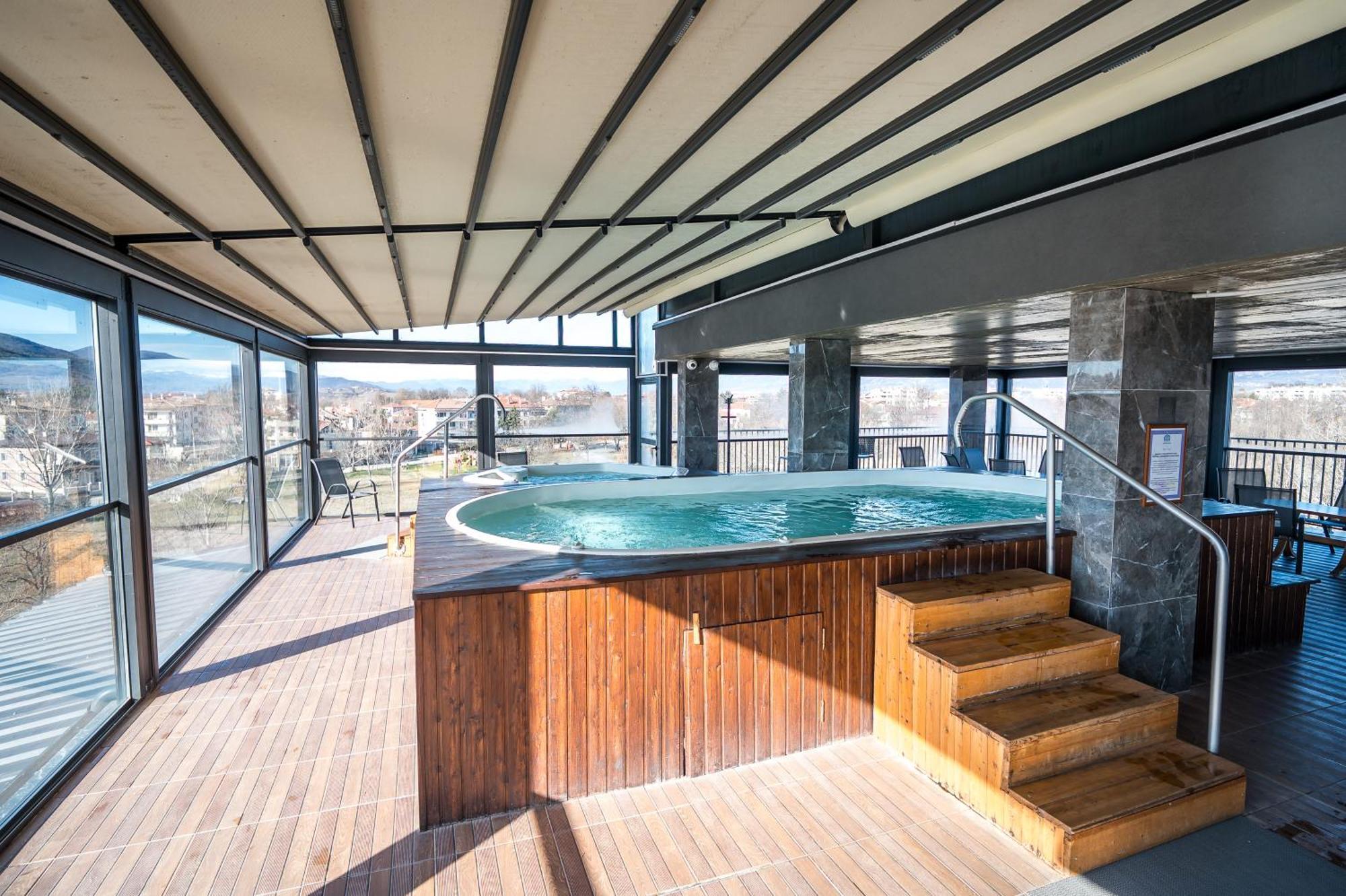 Hotel Royal Bath Banya  Zewnętrze zdjęcie